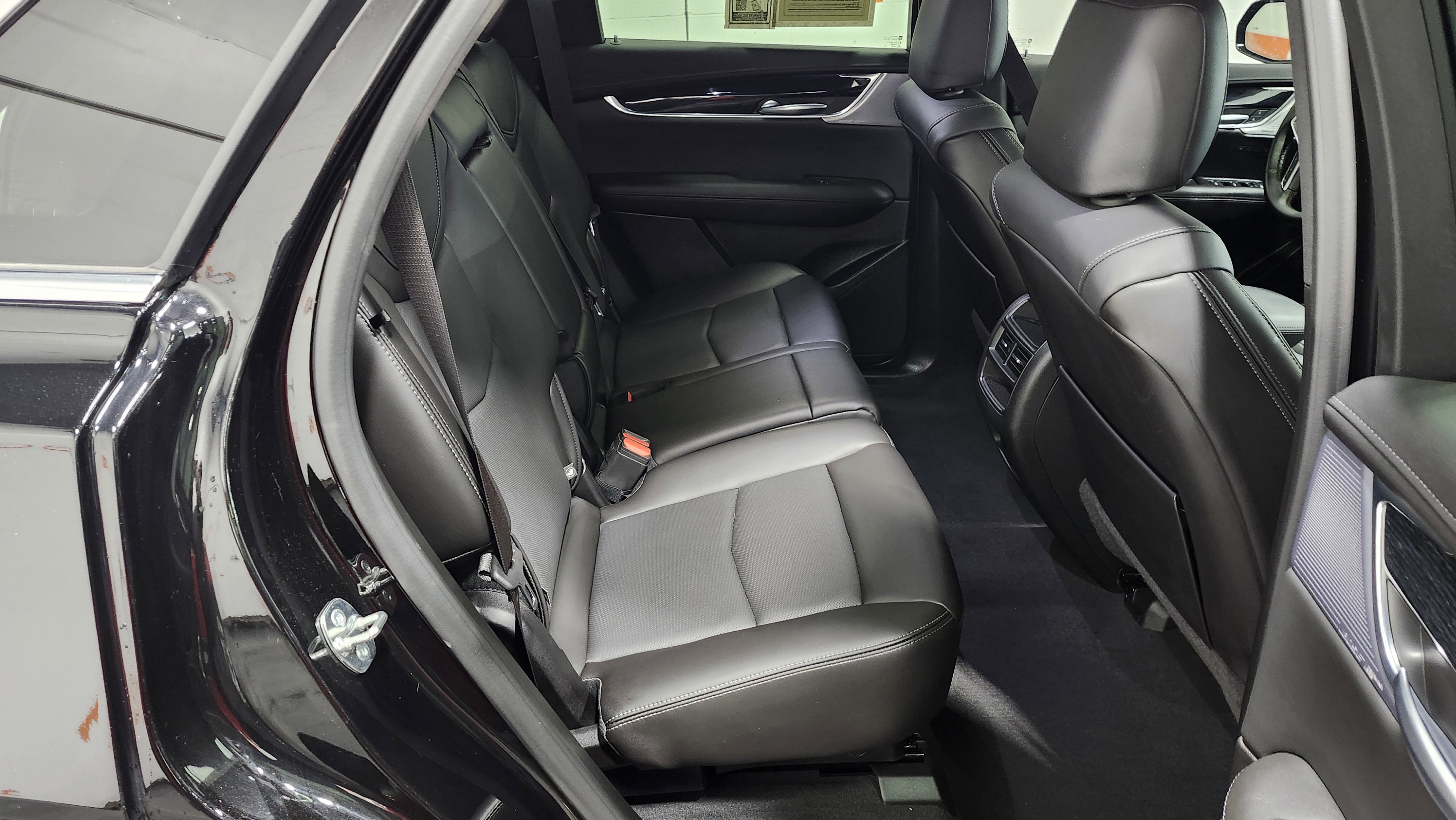 Used 2025 Cadillac XT5 Premium Luxury image 19