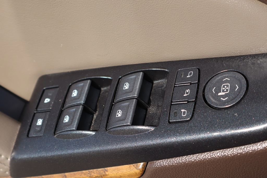 Used 2019 GMC Yukon XL Denali w/ Open Road Package AWD/4WD image 19