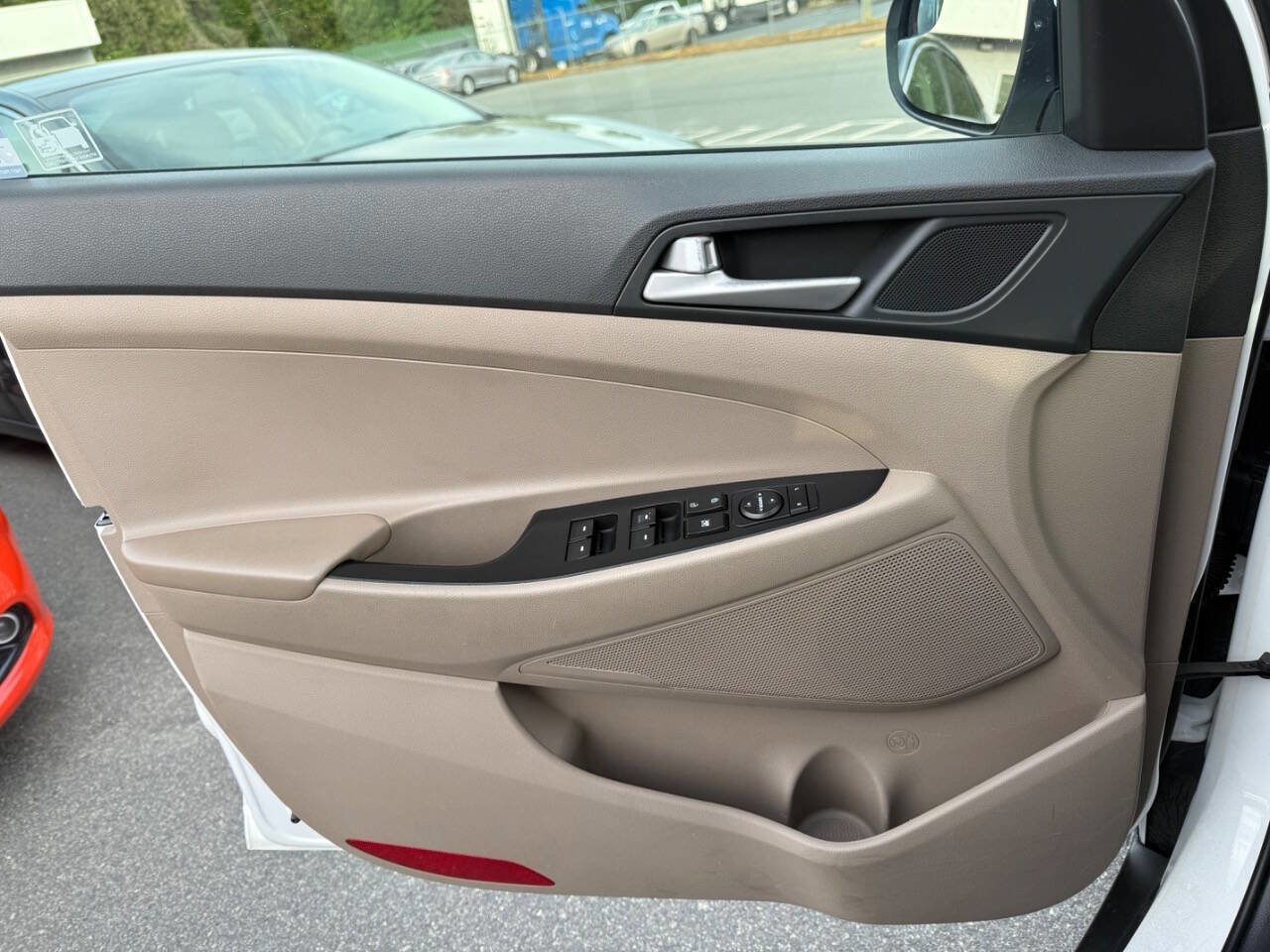 Used 2021 Hyundai Tucson SE w/ Cargo Package image 20