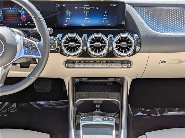 Used 2026 Mercedes-Benz GLA 250 image 12