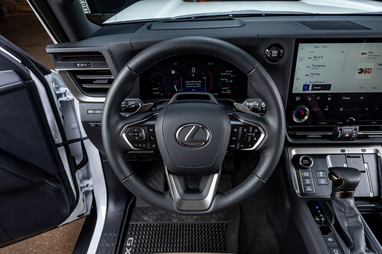 Used 2025 Lexus GX 550 image 19