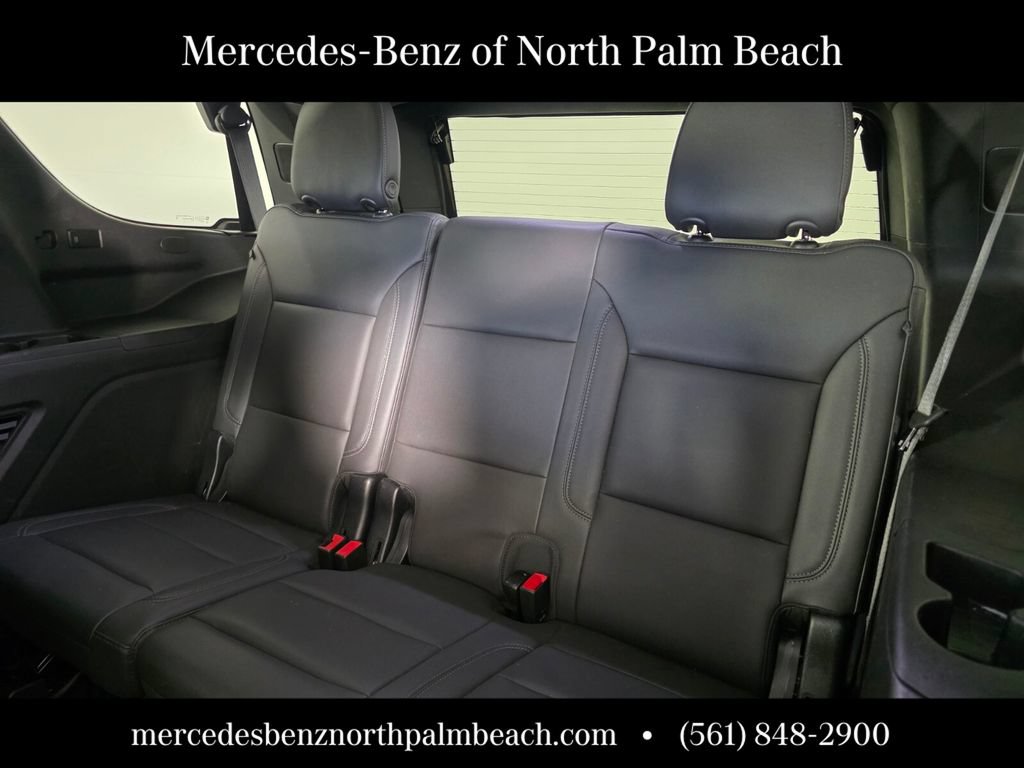 Used 2023 Chevrolet Tahoe Z71 w/ Z71 Off-Road Package AWD/4WD image 17