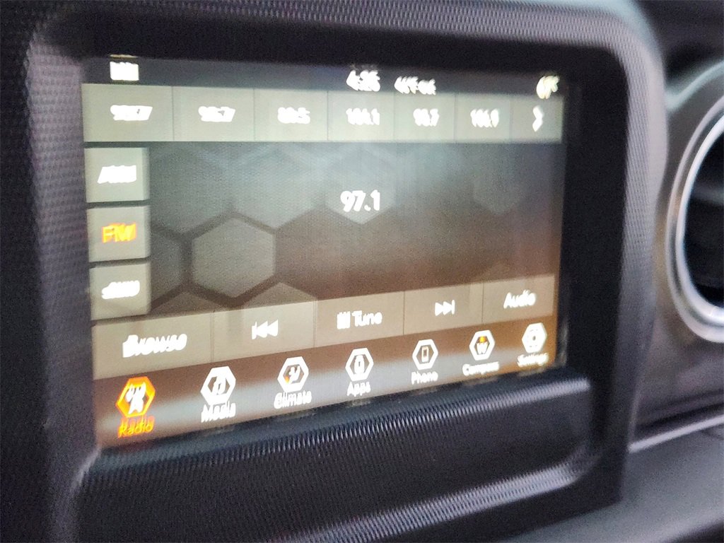 Used 2018 Jeep Wrangler Unlimited Sahara w/ LED Lighting Group image 19