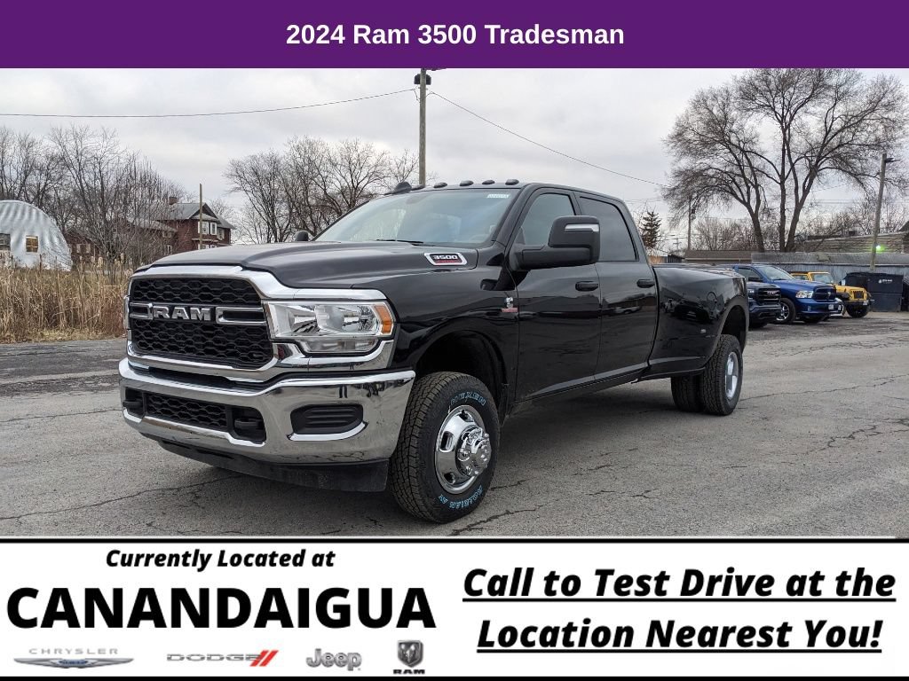 New 2024 RAM 3500 Tradesman w/ Chrome Appearance Group AWD/4WD image 5