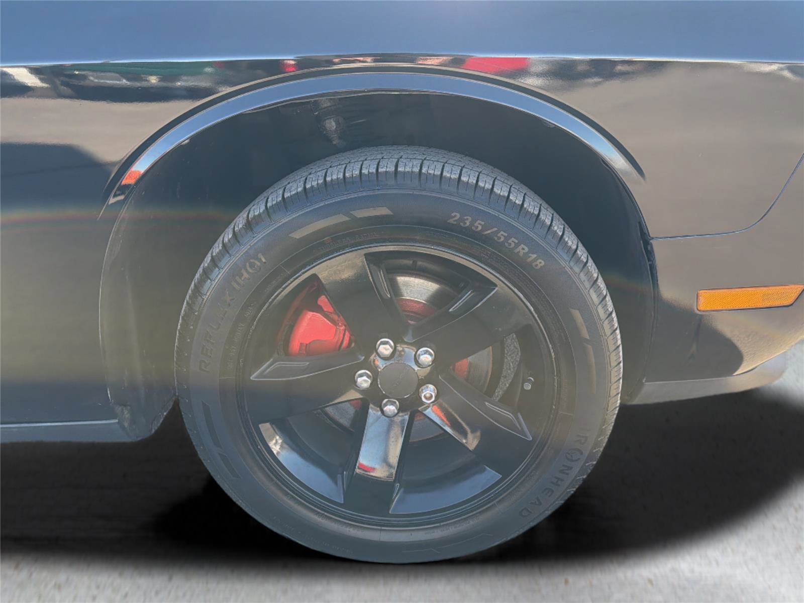 Used 2012 Dodge Challenger SXT RWD image 29