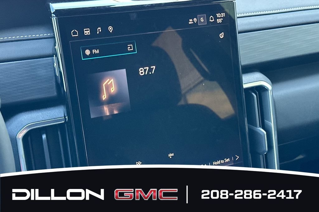 Used 2025 GMC Acadia Elevation w/ Elevation Premium Package FWD image 18