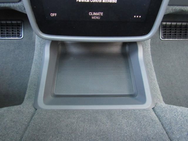 Used 2022 Porsche Taycan 4S image 29