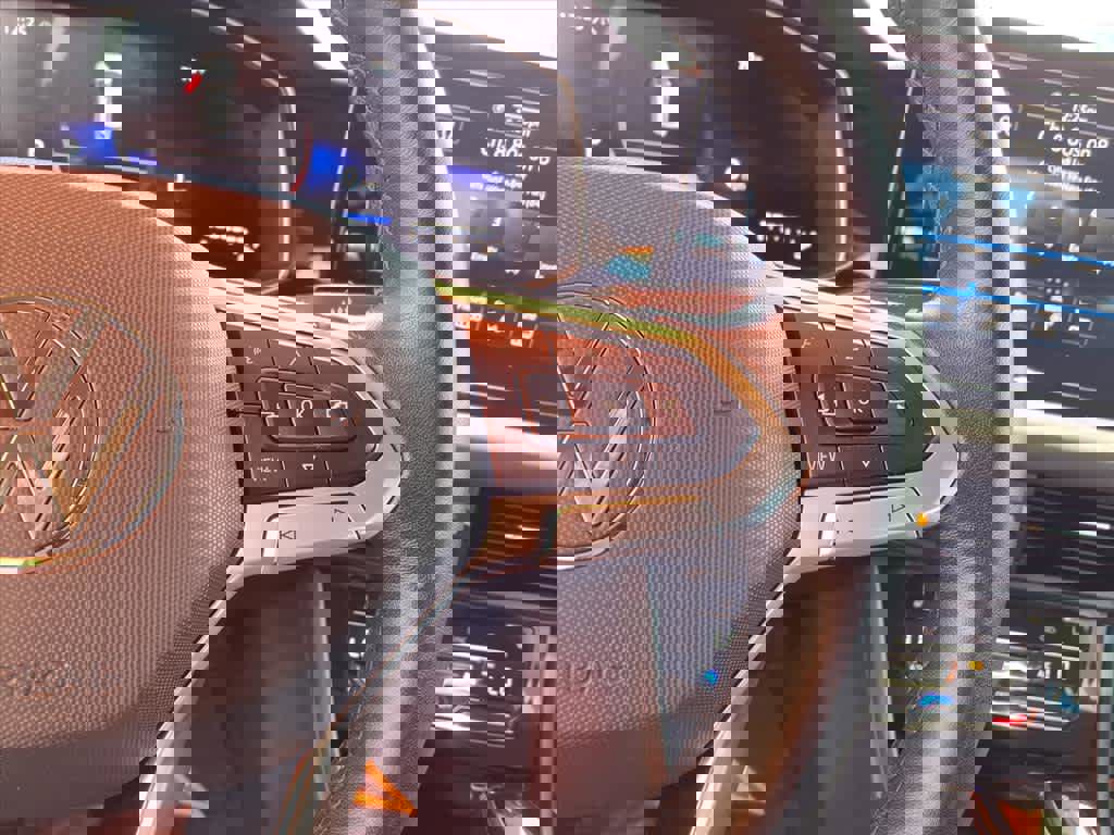 Used 2025 Volkswagen Jetta SE image 11