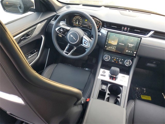 New 2026 Jaguar F-PACE R-Dynamic S image 19