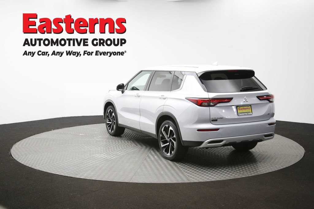 Used 2024 Mitsubishi Outlander SE AWD/4WD image 64