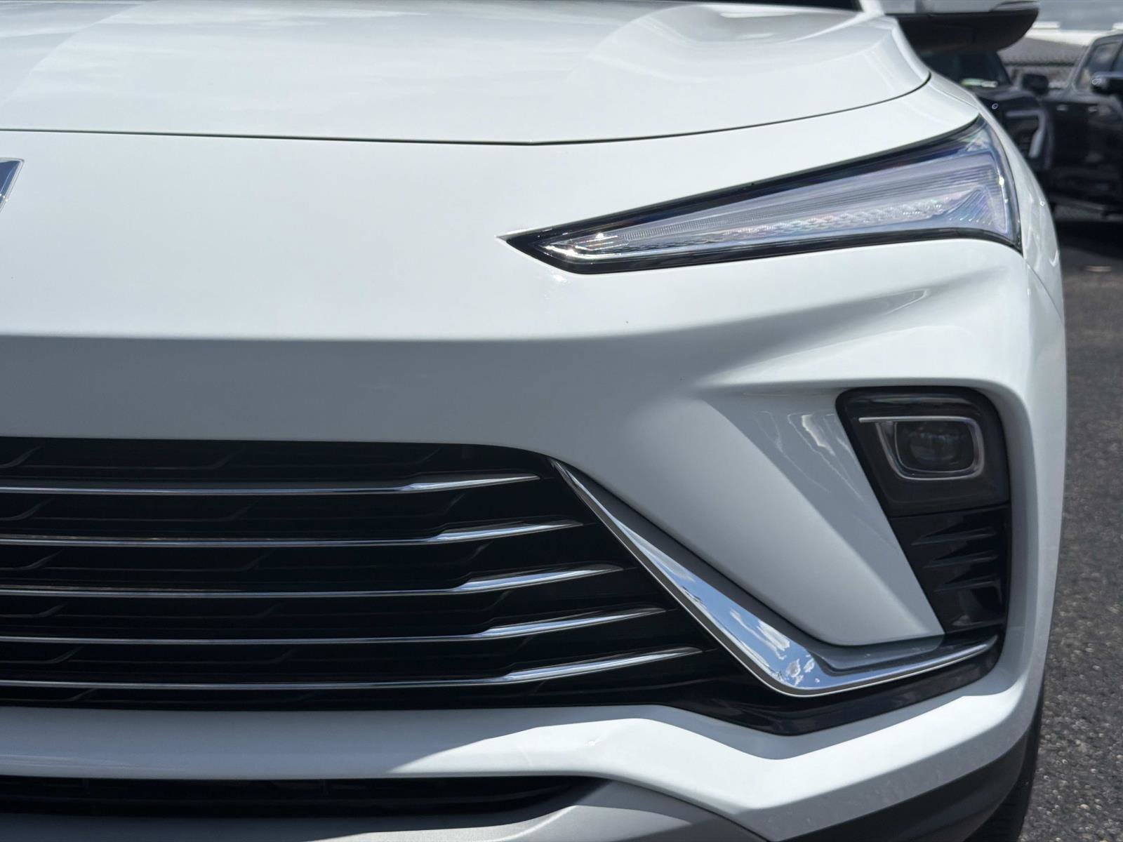 Used 2024 Buick Envista Preferred w/ Convenience I Package image 9