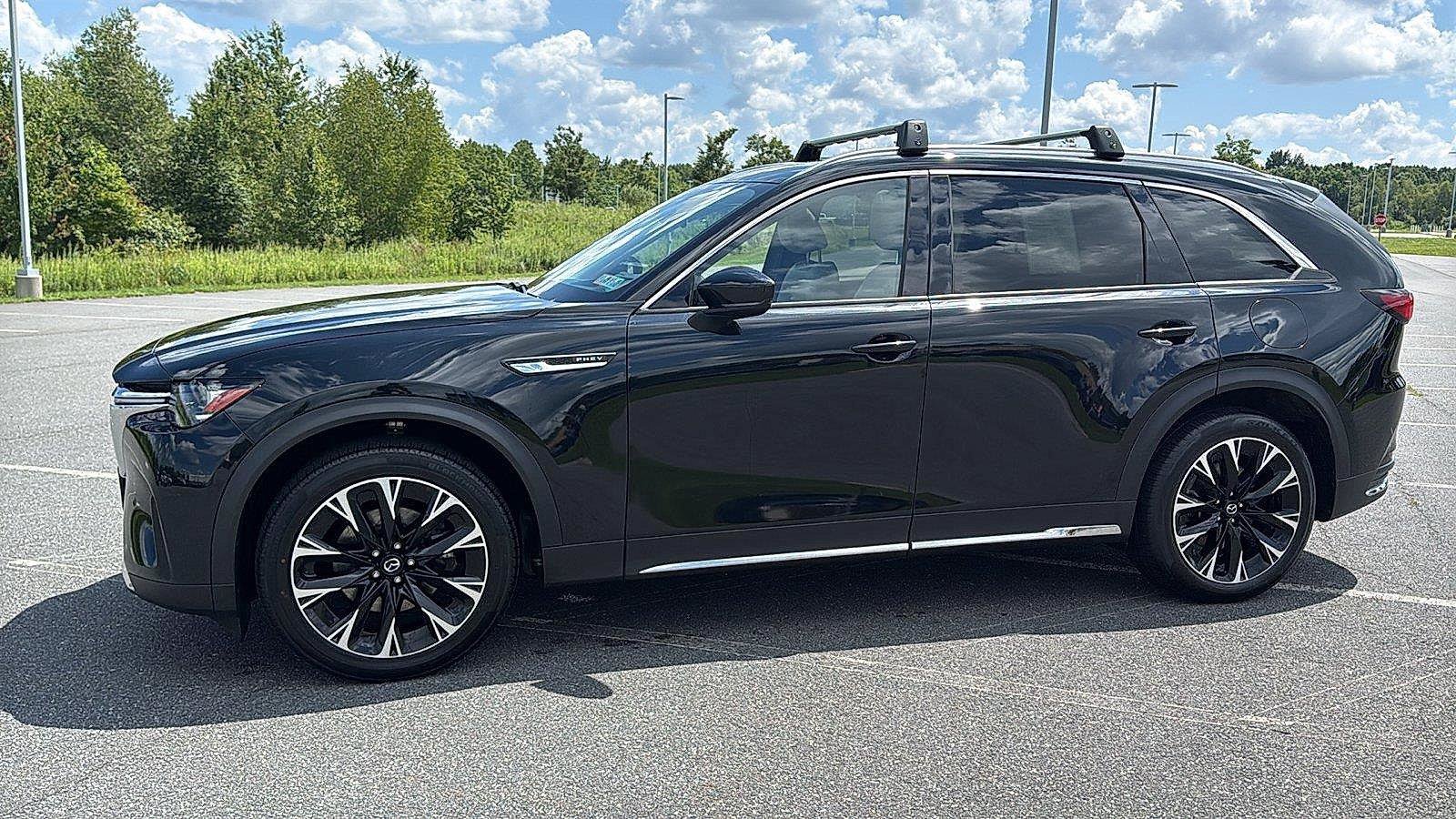 Used 2024 MAZDA CX-90 Plug-In Hybrid w/ Premium Pkg AWD/4WD image 11