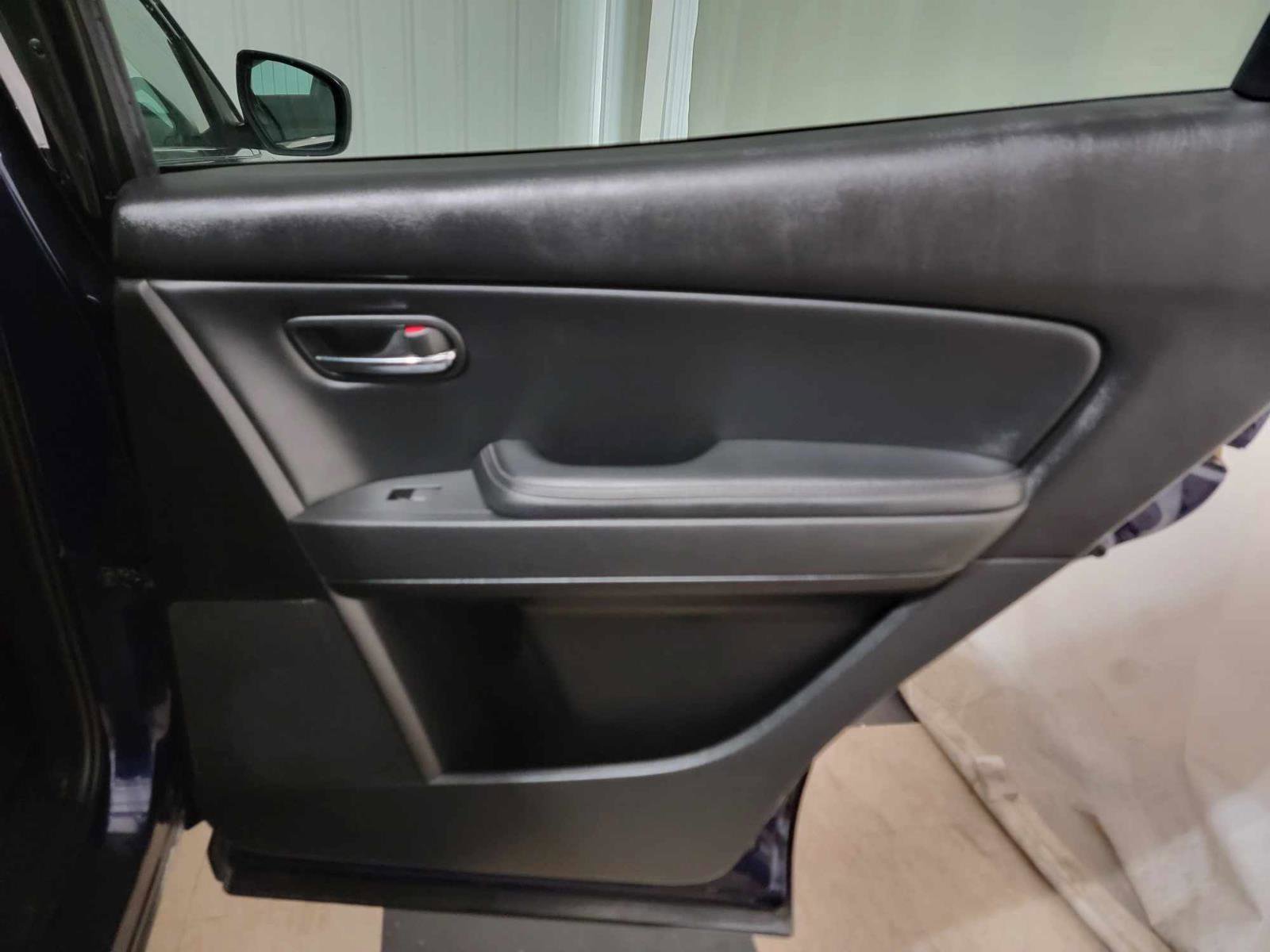 Used 2012 MAZDA CX-9 Touring w/ Moonroof & Bose Audio Pkg image 16