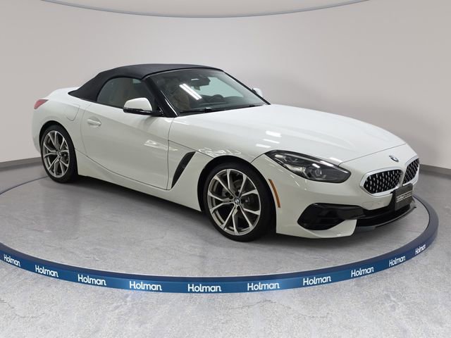 Certified 2022 BMW Z4 sDrive30i w/ Convenience Package image 3