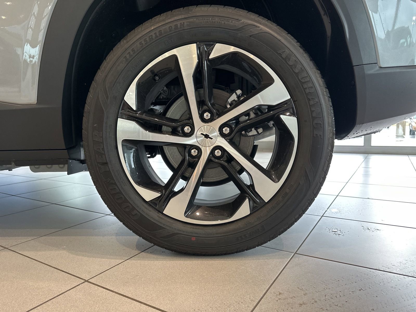 New 2026 Chevrolet Trax RS w/ Driver Confidence Package image 9