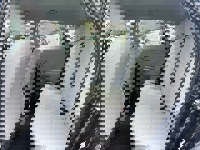 New 2026 Hyundai Kona SE image 16