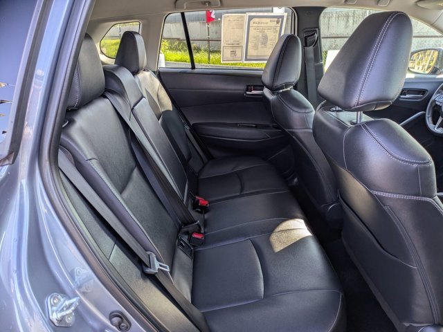 Used 2023 Toyota Corolla Cross XLE image 7