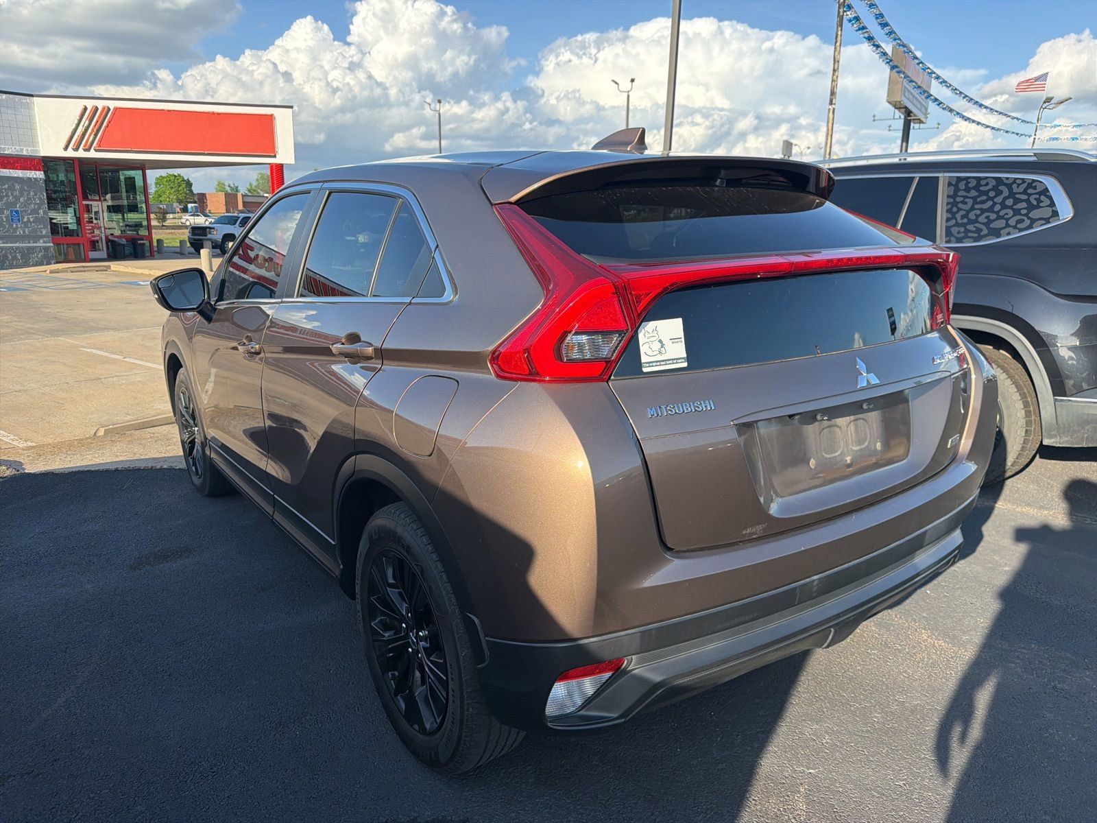 Used 2018 Mitsubishi Eclipse Cross LE image 3