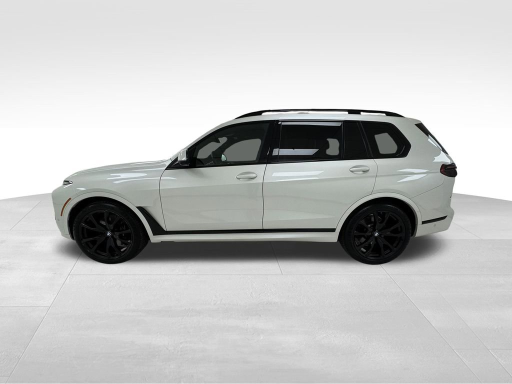 Used 2023 BMW X7 xDrive40i w/ Executive Package image 4