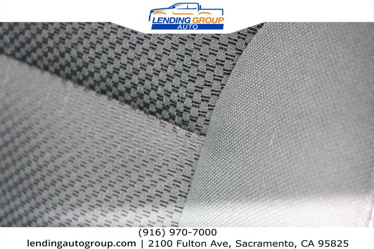 Used 2018 Chevrolet Silverado 1500 LT image 23