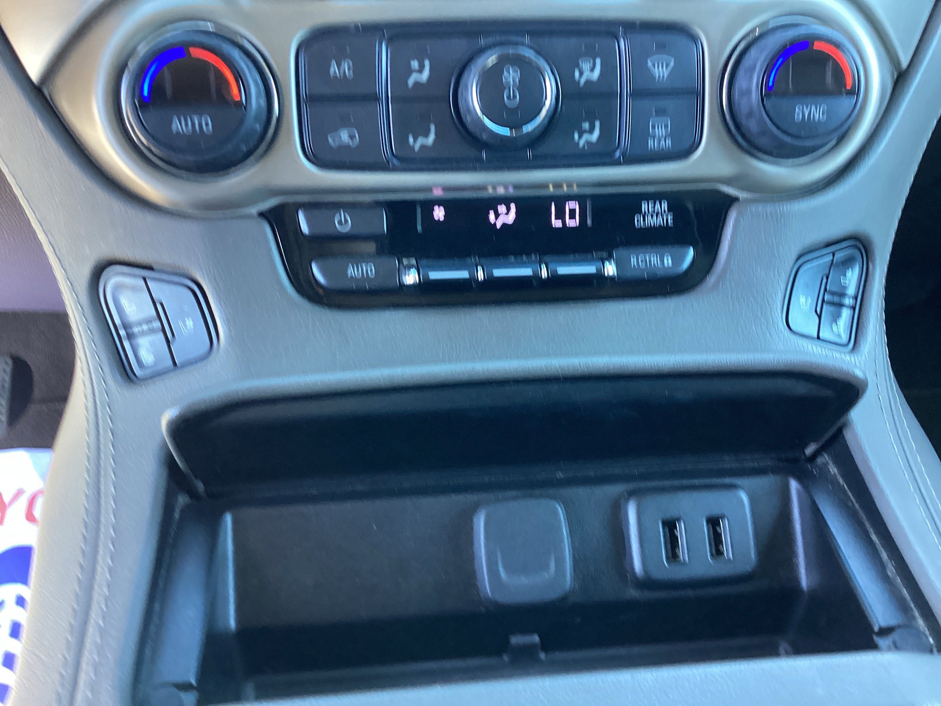 Used 2018 GMC Yukon Denali w/ Open Road Package image 24