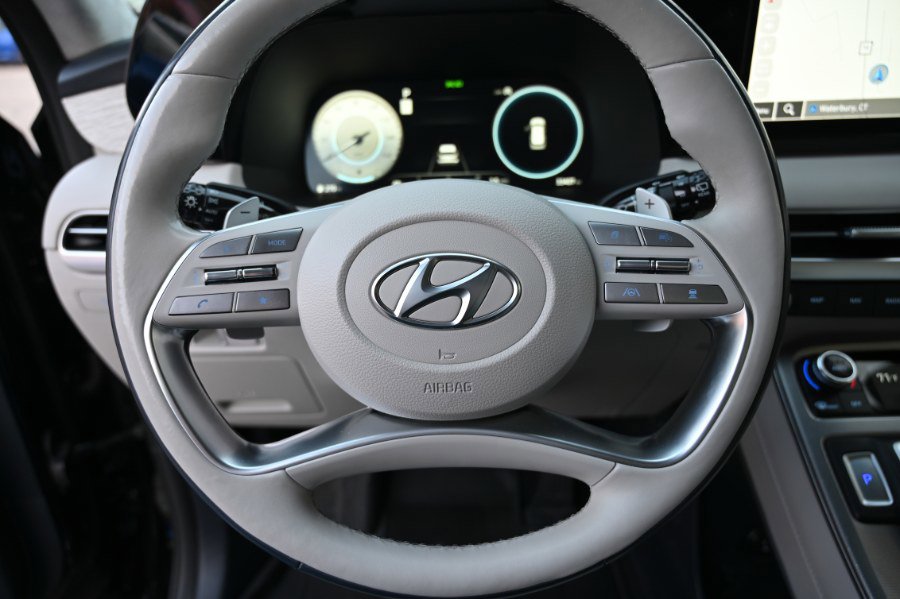 Used 2023 Hyundai Palisade Calligraphy image 34