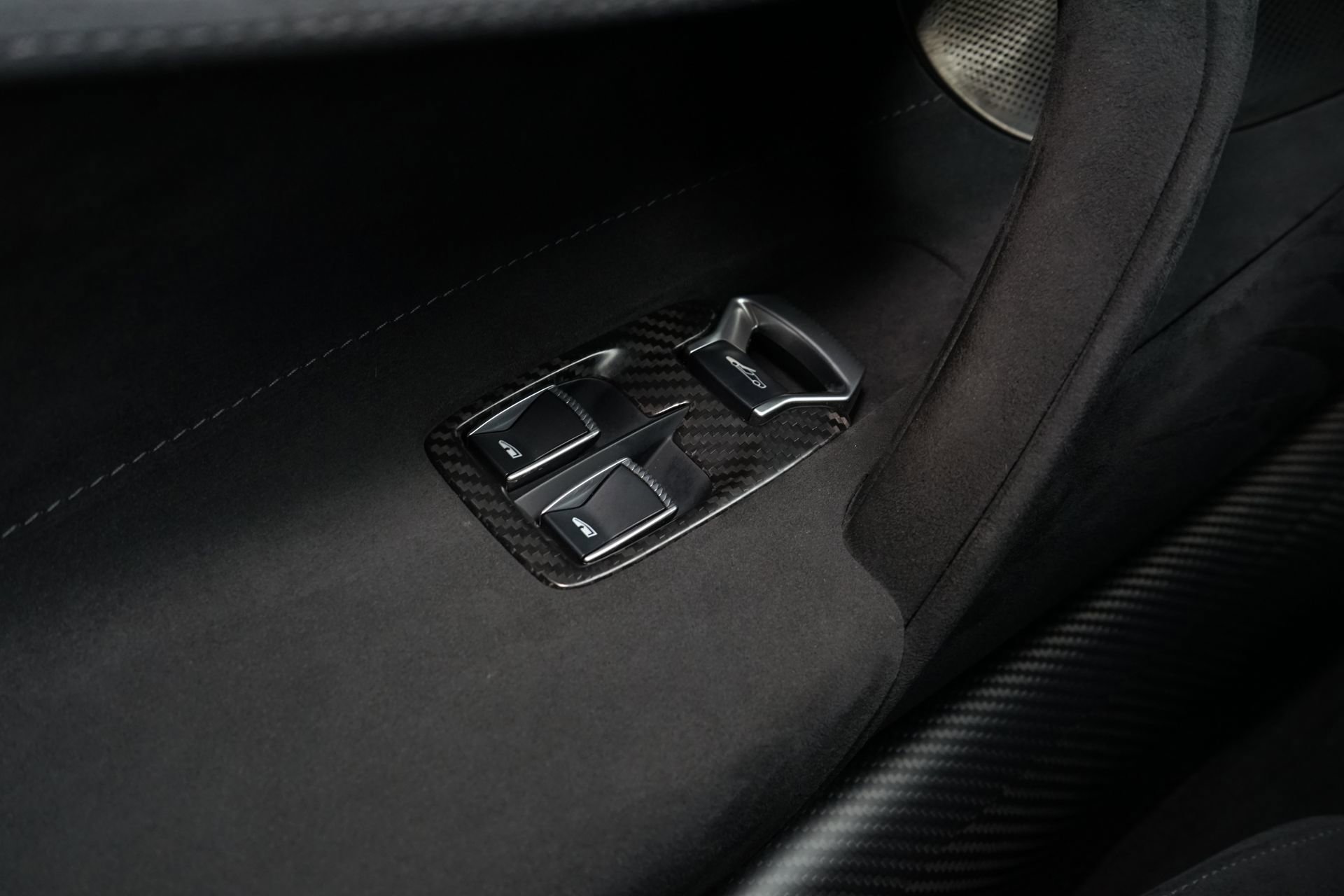 Used 2019 McLaren 720S Luxury RWD image 42