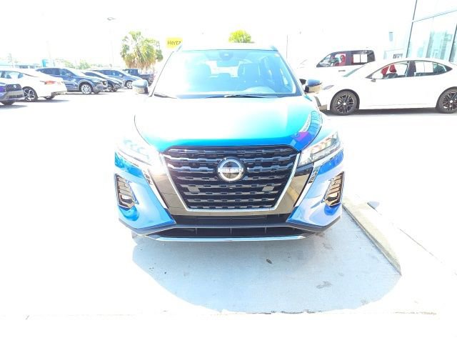 Used 2022 Nissan Kicks SR w/ Premium Package image 9
