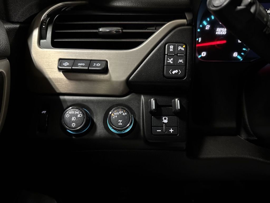 Used 2019 GMC Yukon Denali w/ Denali Ultimate Package image 19