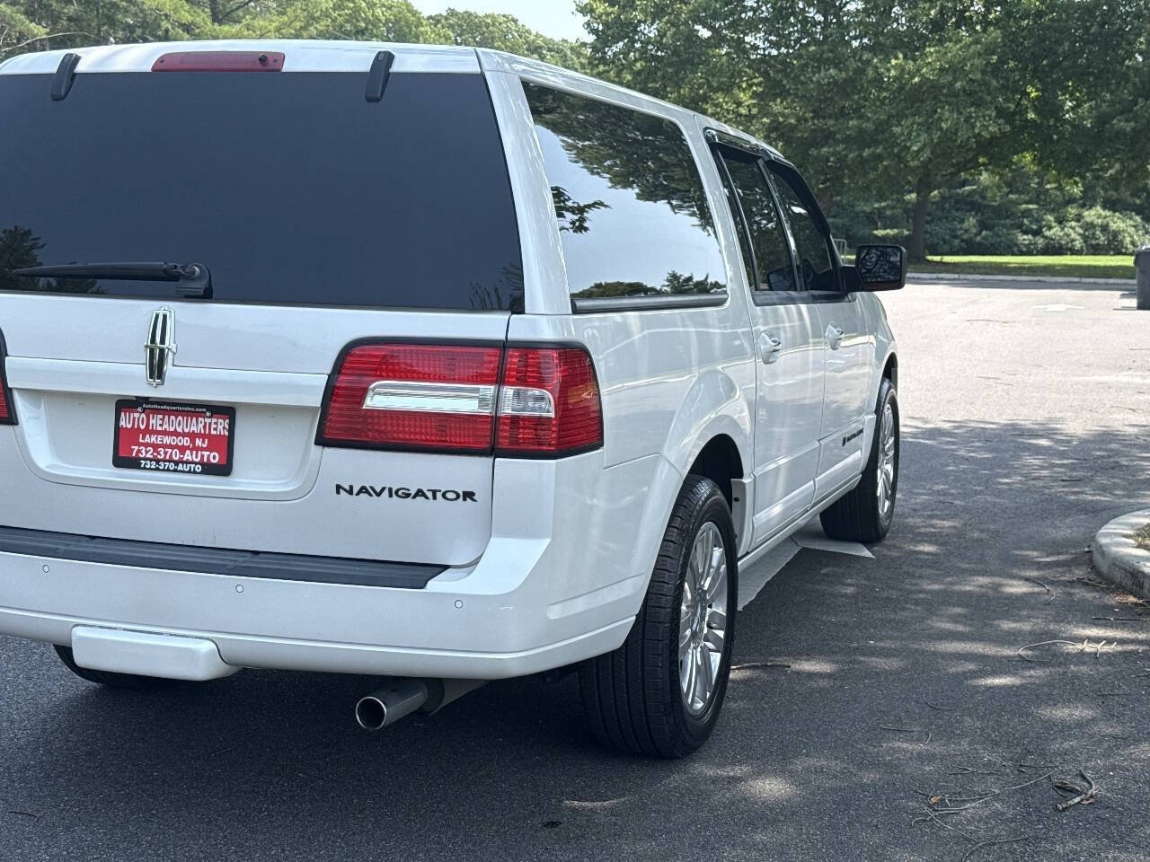 Used 2013 Lincoln Navigator L 2WD w/ HD Trailer Tow Pkg image 6