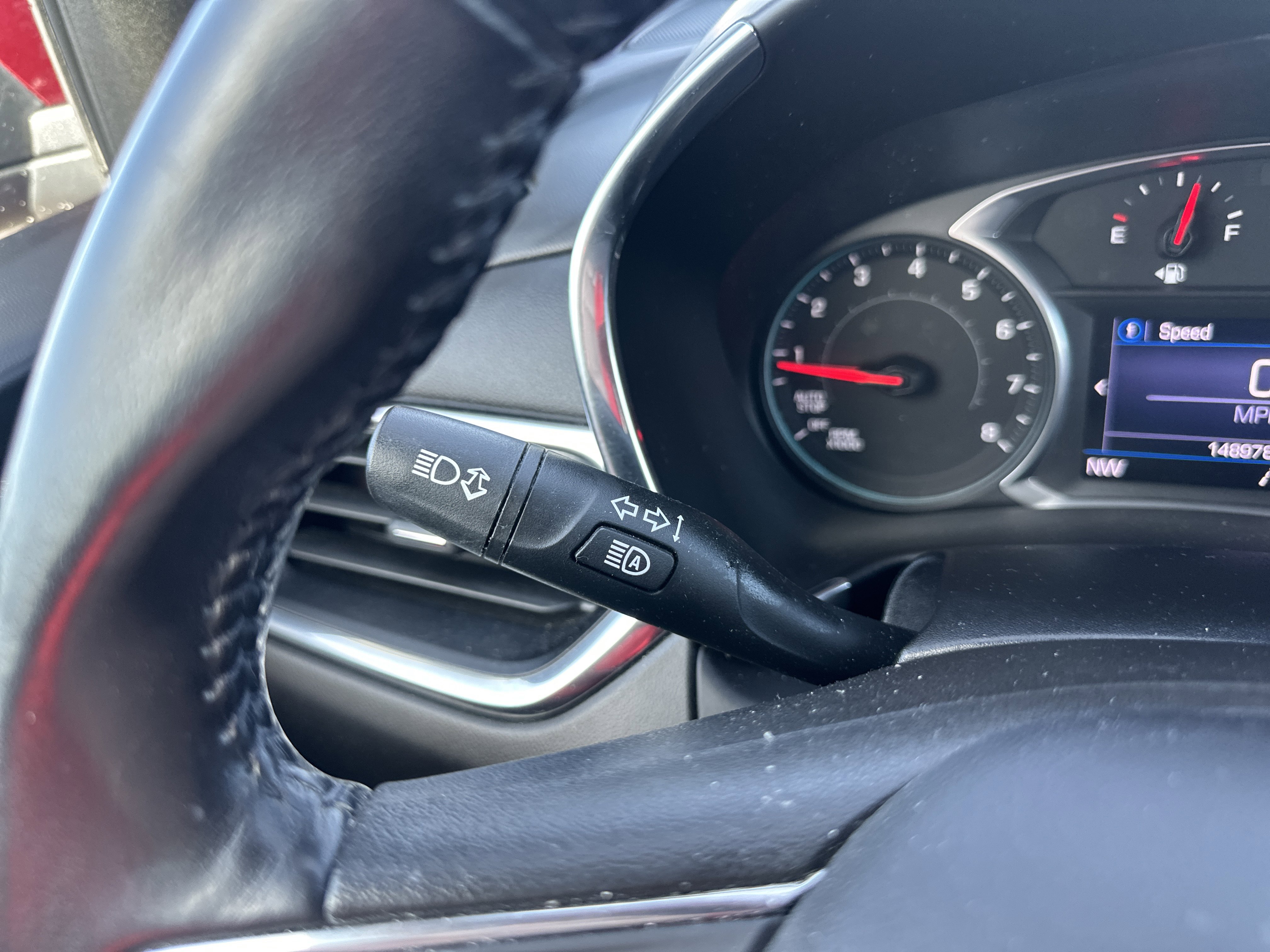 Used 2020 Chevrolet Equinox LT image 22