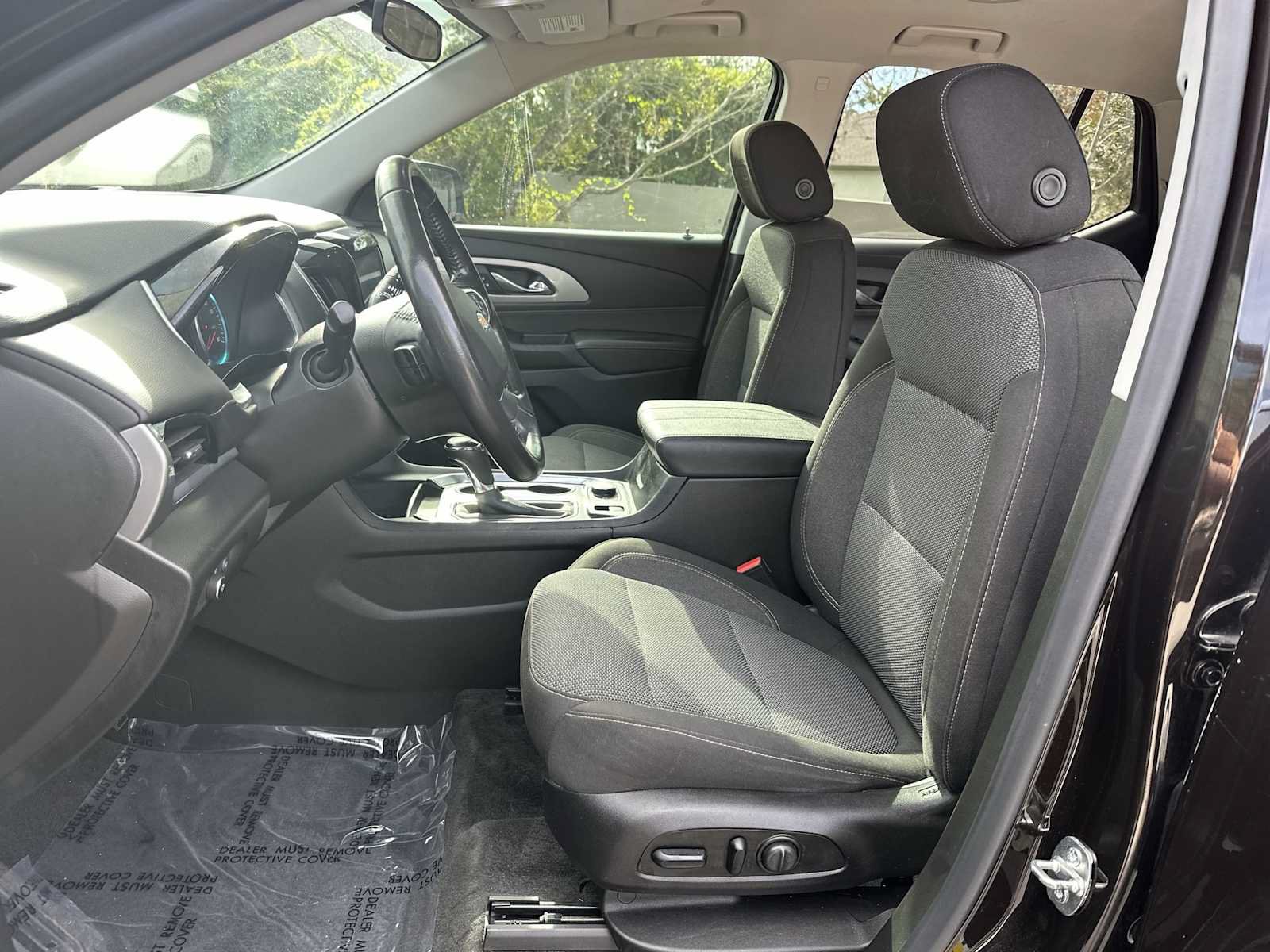 Used 2019 Chevrolet Traverse LT FWD image 15