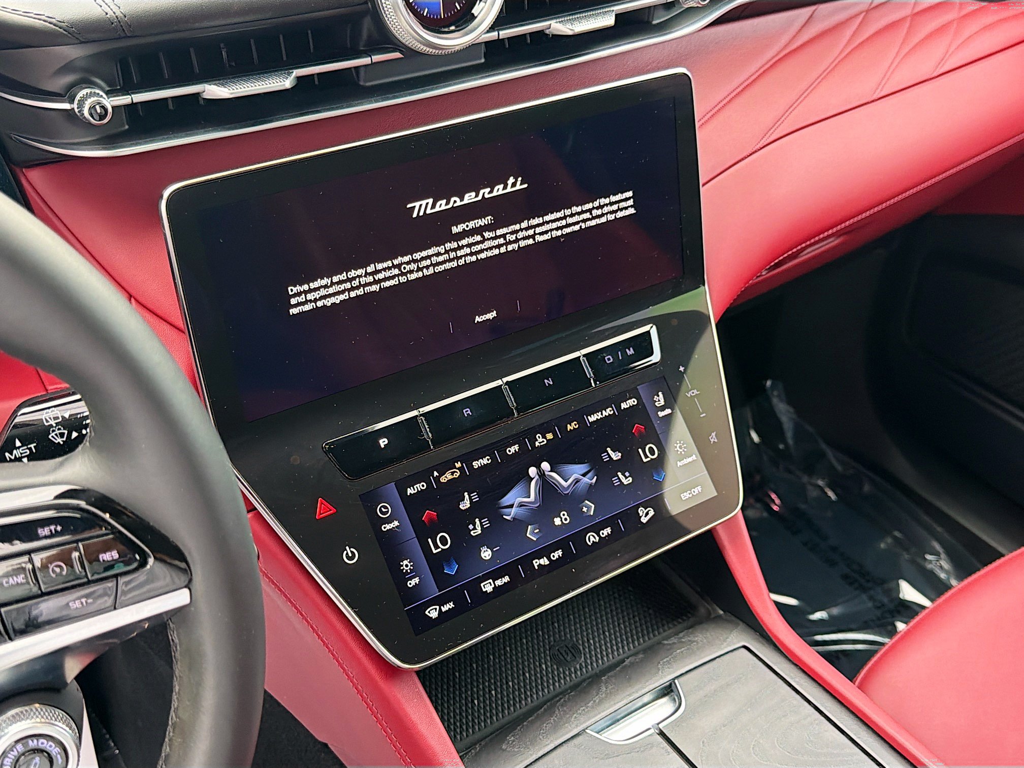 Used 2023 Maserati Grecale Modena AWD/4WD image 27