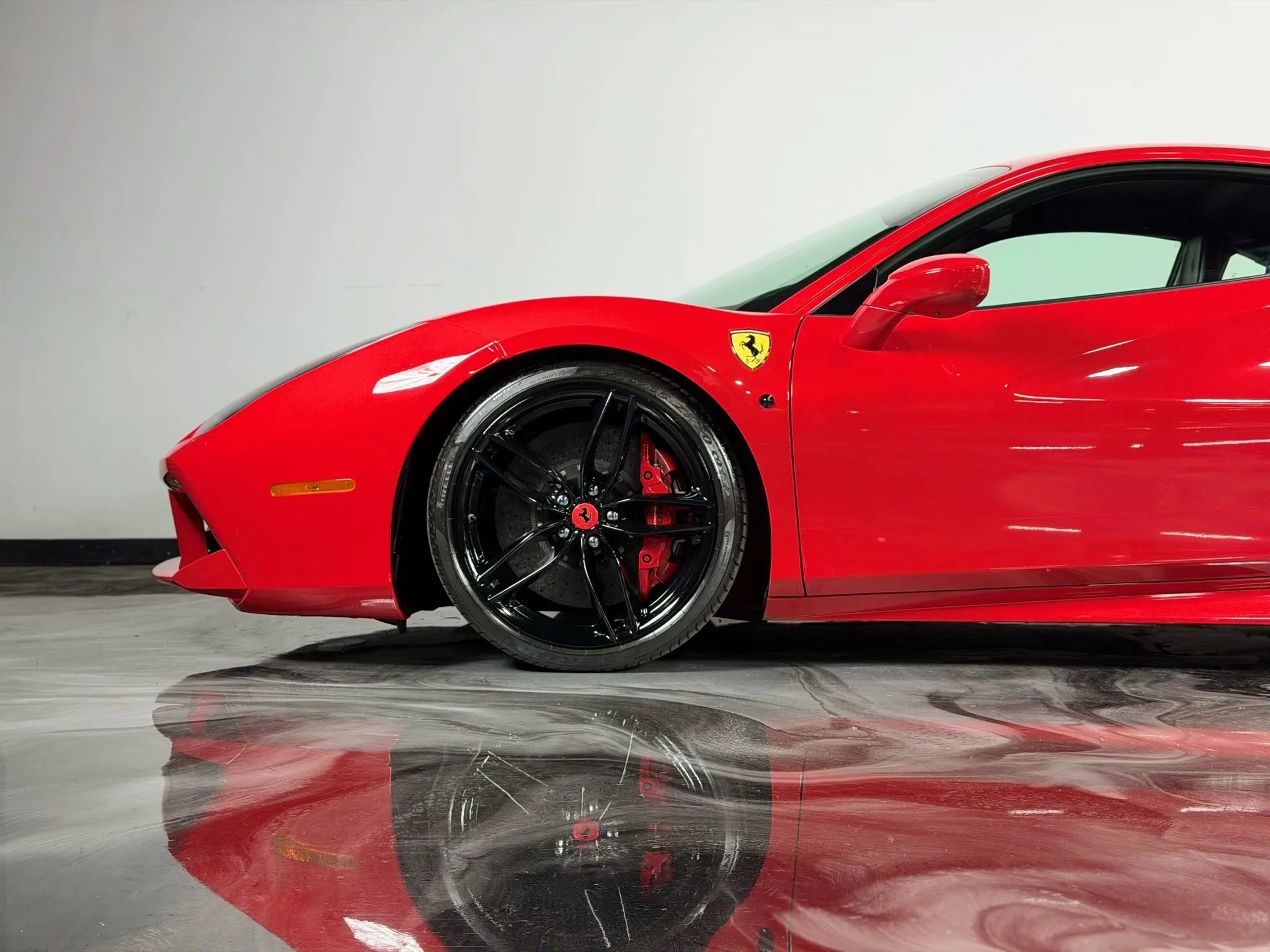Used 2016 Ferrari 488 GTB image 3