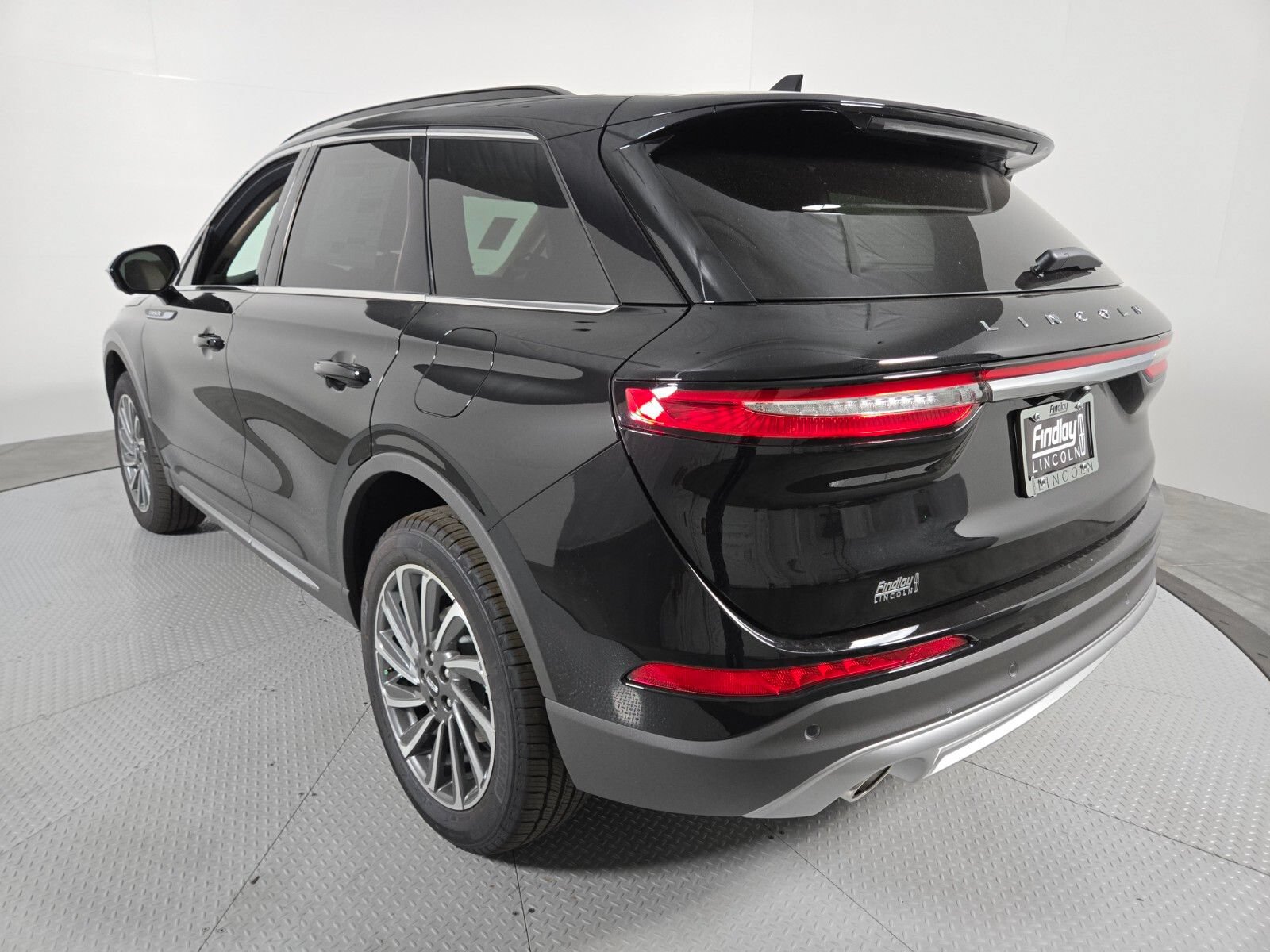 New 2026 Lincoln Corsair Reserve FWD image 7