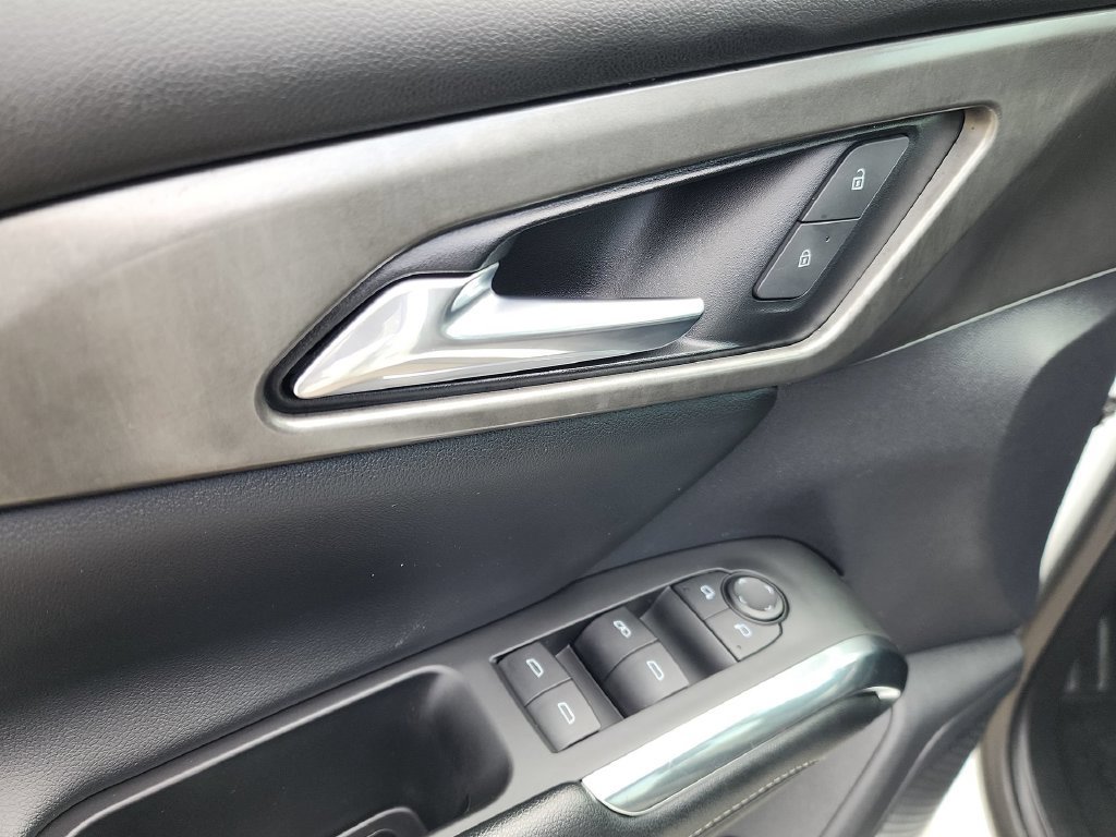 Certified 2024 Chevrolet Traverse LT FWD image 13