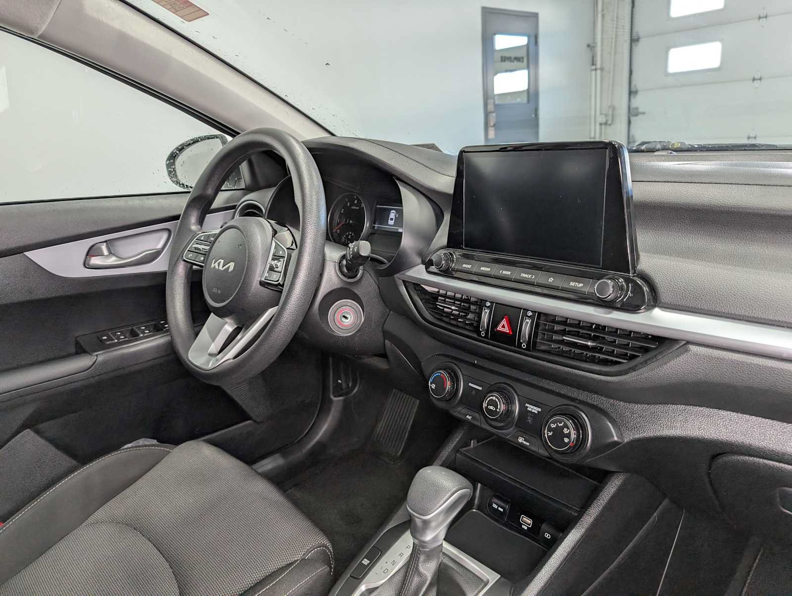 Used 2024 Kia Forte LXS w/ LXS Technology Package FWD image 38