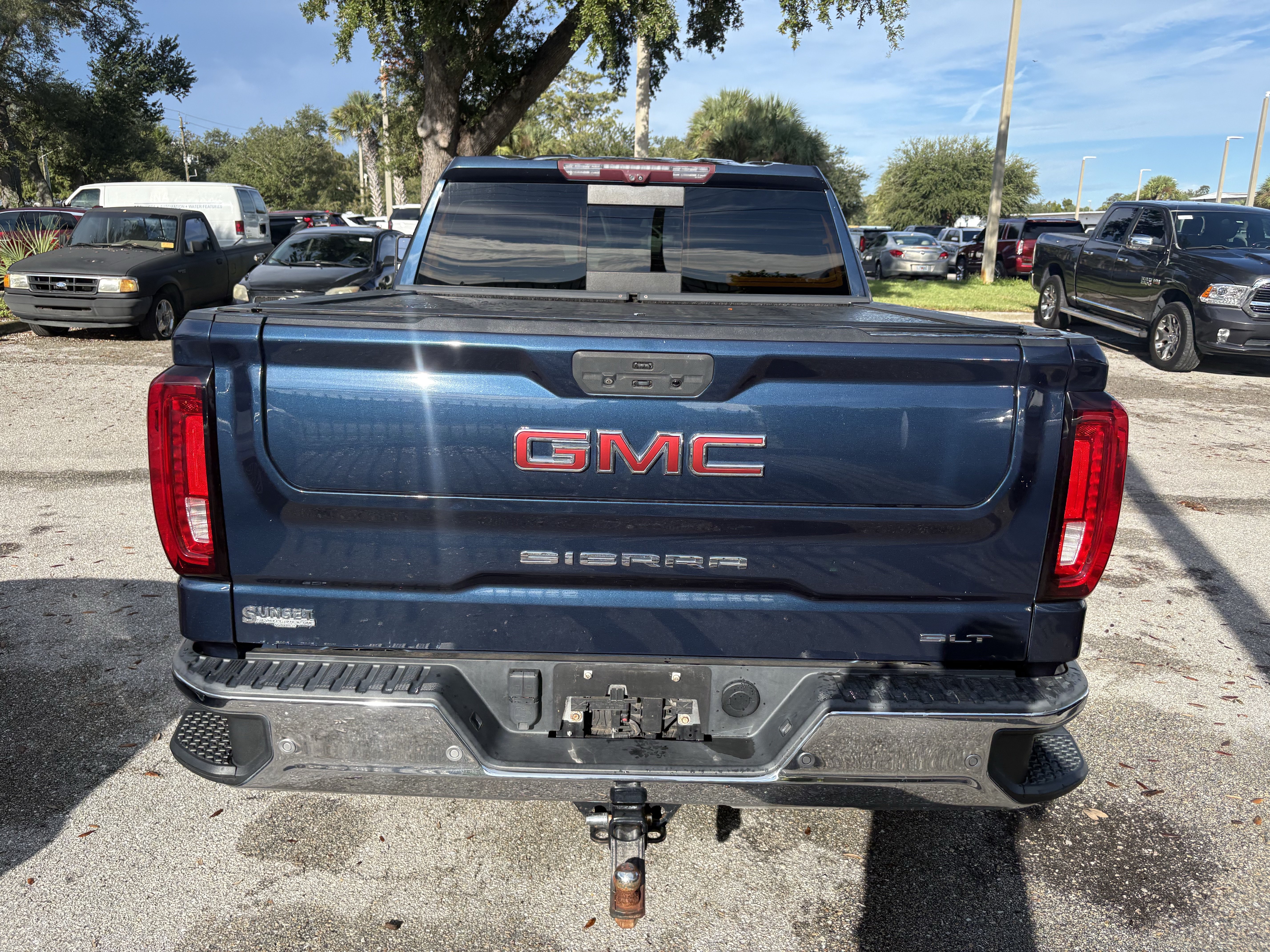 Used 2021 GMC Sierra 1500 SLT w/ Technology Package AWD/4WD image 6