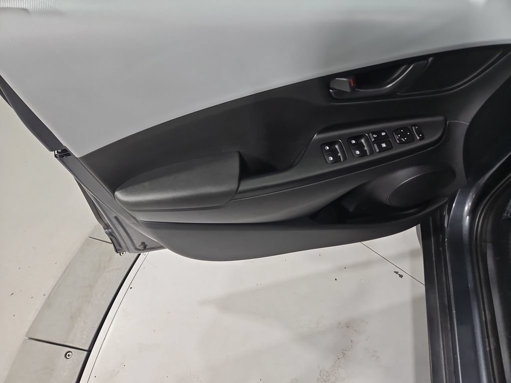 Used 2019 Hyundai Kona SEL AWD/4WD image 11