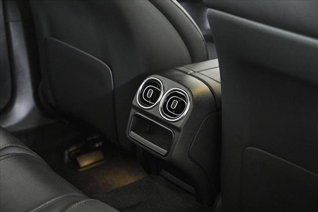 New 2026 Mercedes-Benz C 300 4MATIC Sedan image 19