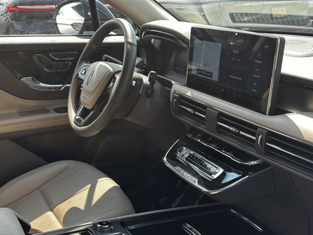 Certified 2024 Lincoln Corsair AWD w/ Equipment Group 101A image 33