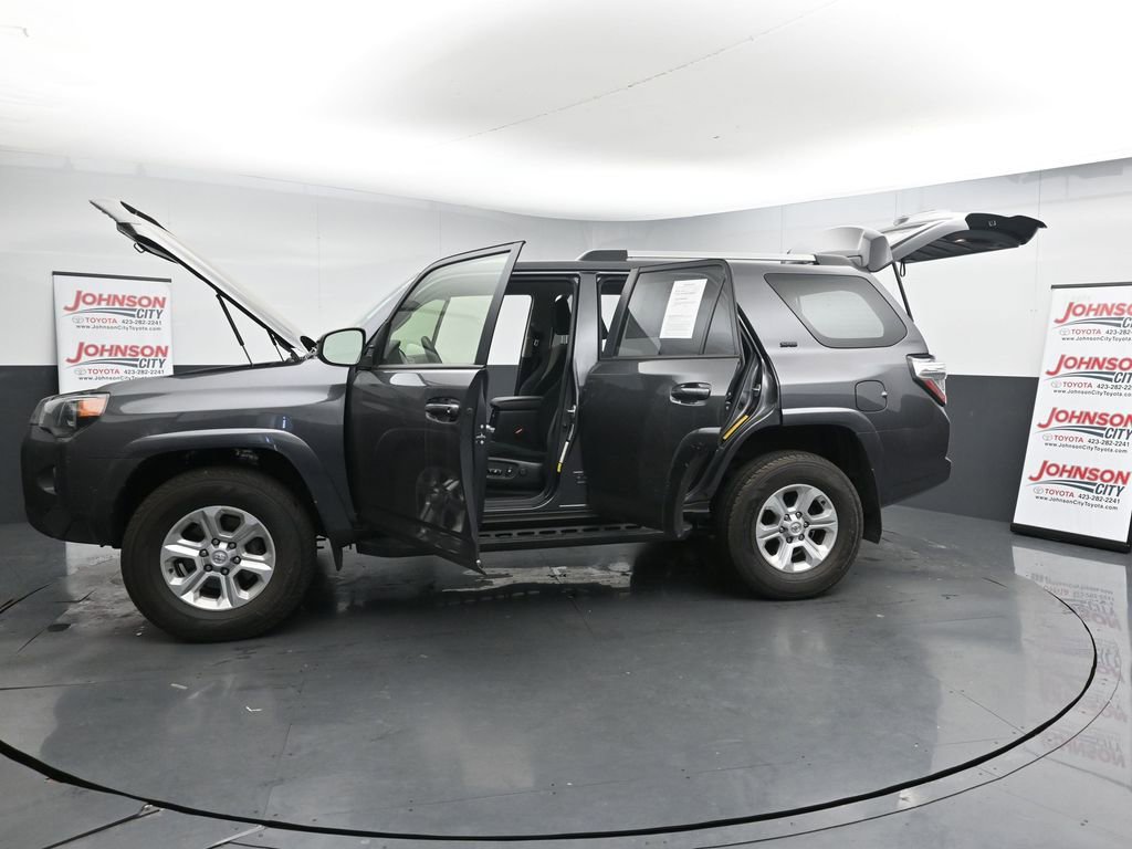 Used 2023 Toyota 4Runner SR5 image 28