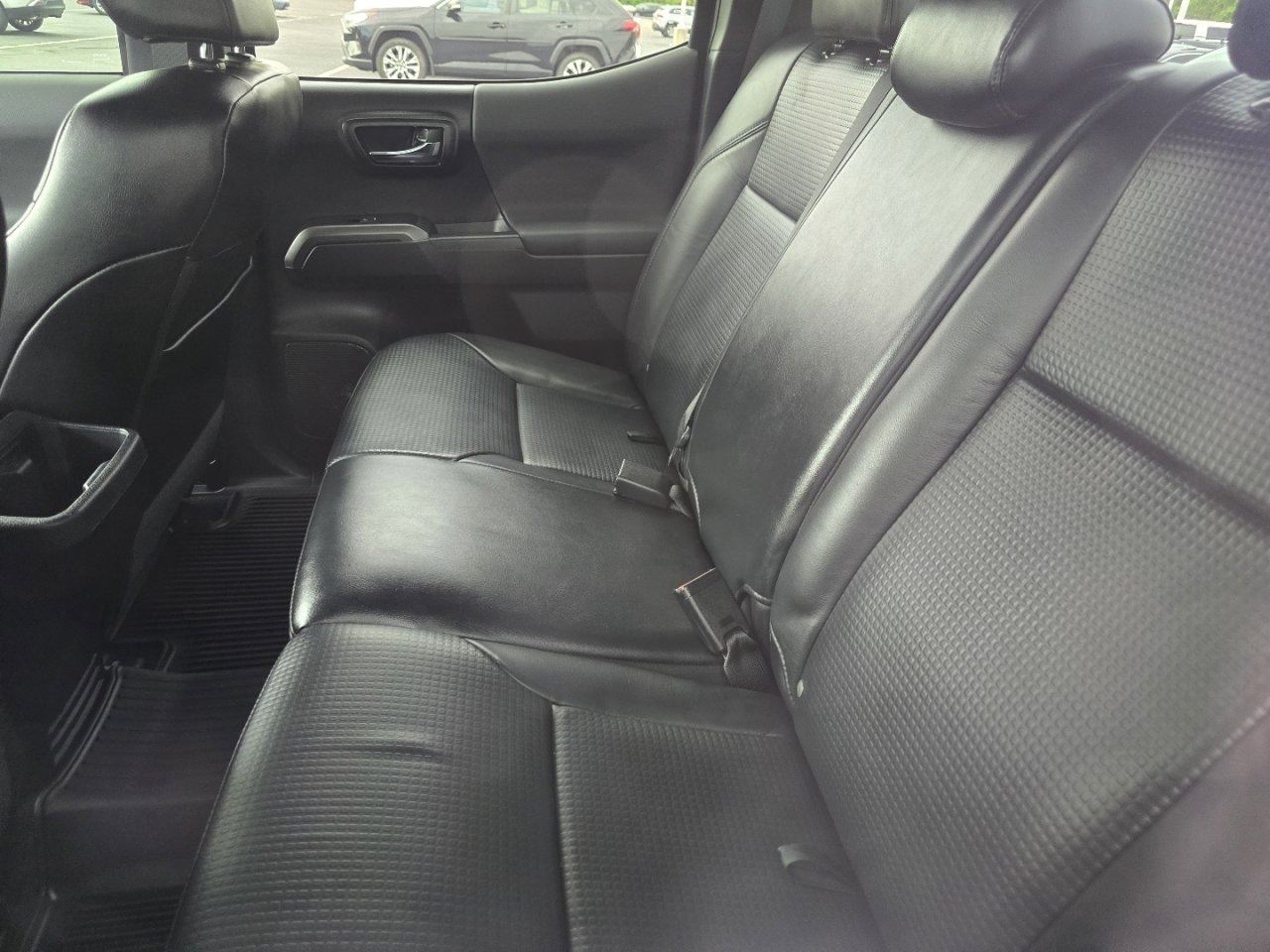 Used 2019 Toyota Tacoma TRD Off-Road AWD/4WD image 23