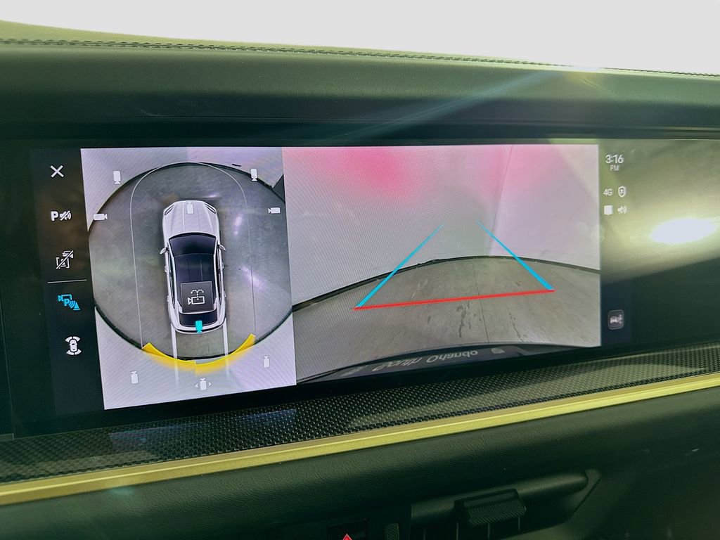 New 2025 Porsche Cayenne Turbo image 17