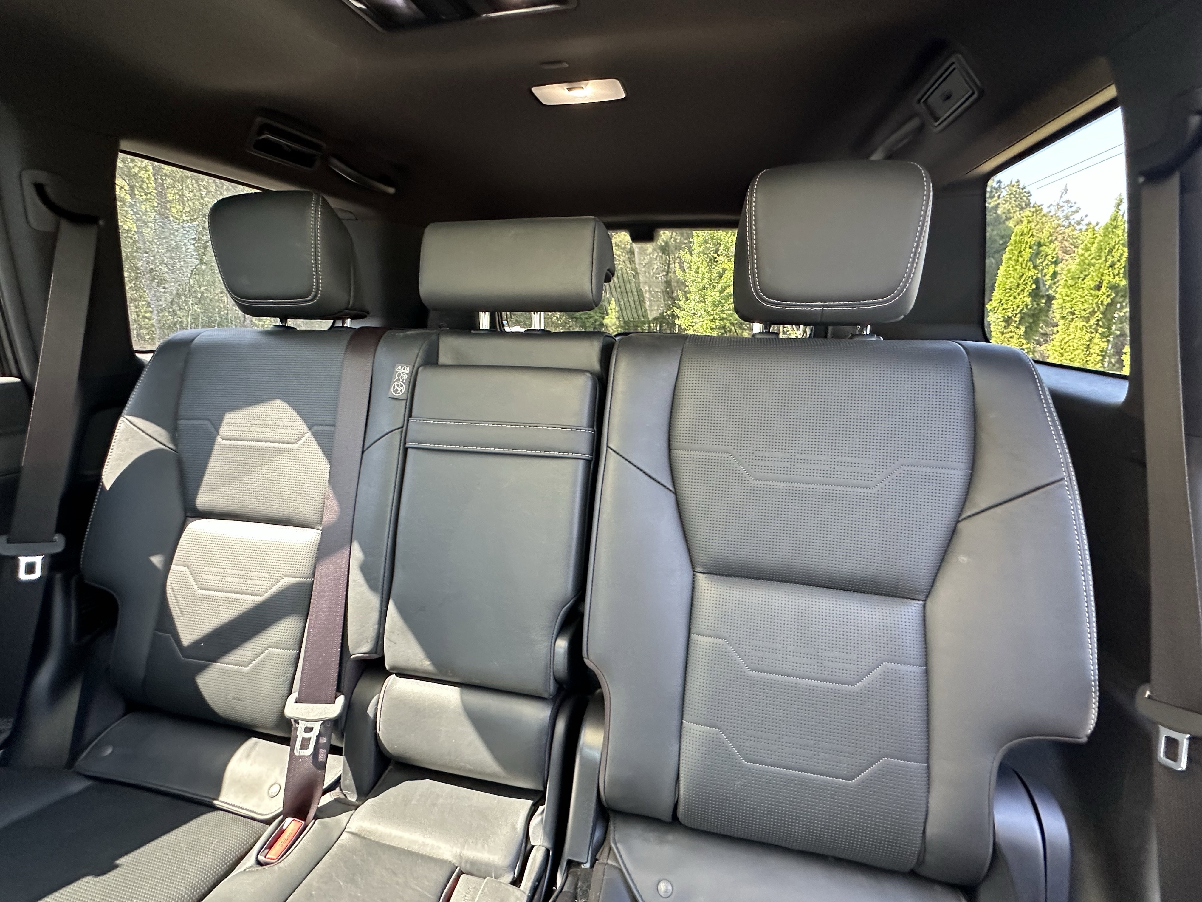 Used 2024 Lexus GX 550 w/ Accessory Package (2T) image 8