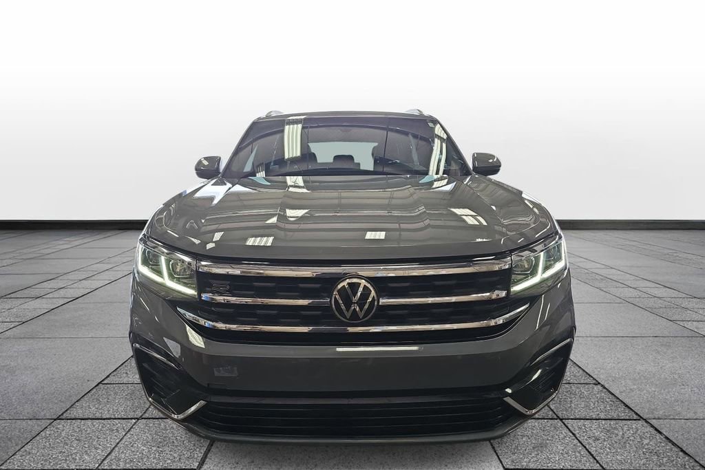 Used 2022 Volkswagen Atlas Cross Sport SEL R-Line AWD/4WD image 2