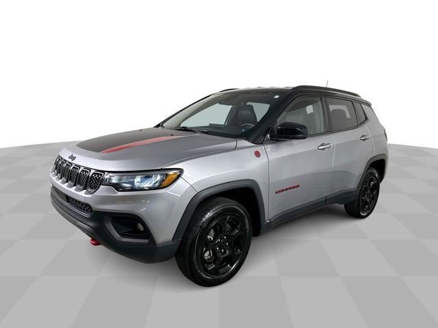 Used 2024 Jeep Compass Trailhawk image 4