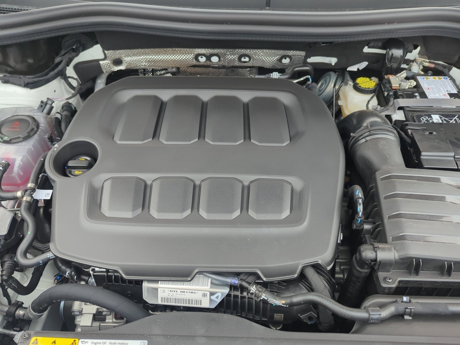 New 2026 Volkswagen Tiguan SE R-Line FWD image 21