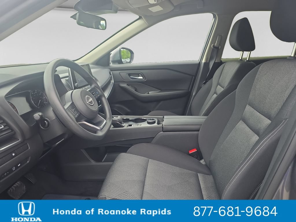 Used 2024 Nissan Rogue SV AWD/4WD image 10