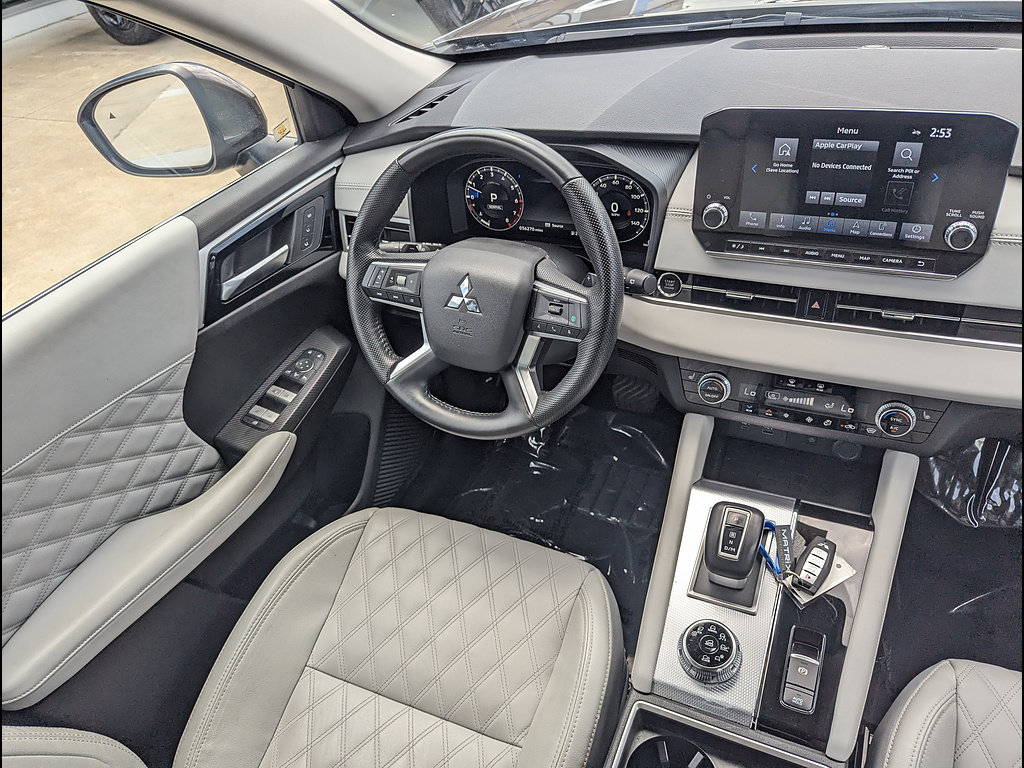Used 2023 Mitsubishi Outlander SEL AWD/4WD image 26